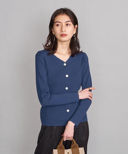 BEAUTY&YOUTH UNITED ARROWS（ビューティーアンドユースユナイテッドアローズ）の「BY リブコンパクトVネックカーディガン -ウォッシャブル-（カーディガン/ボレロ・レディース・ベージュ/ダークグレー/ロイヤルブルー・FREE）」の8枚目の写真