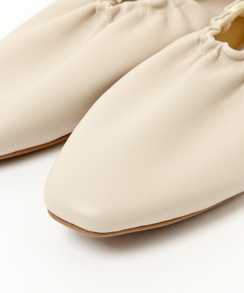 Mazell（マゼル）の「Ｍazell / Softギャザーフラット（その他シューズ・レディース・ブラック/ベージュ・35/36/37/38/39）」の15枚目の写真