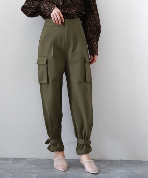 archives（アルシーヴ）の「【限定item】コットンジョガーパンツ（チノパンツ・レディース・ベージュ/カーキ・MEDIUM）」の2枚目の写真