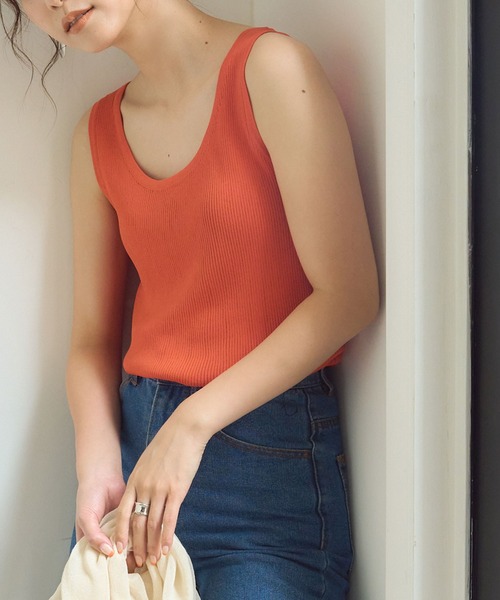 titivate（ティティベイト）の「ドライタッチラウンドヘムタンクトップ（タンクトップ・レディース・オフホワイト/グレイッシュベージュ/パープル/グリーン系その他/オレンジ/ブラック・S/M/L）」の6枚目の写真