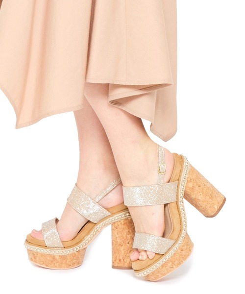 Mafmof（マフモフ）の「Mafmof(マフモフ) ゴールドチェーン付きダブルベルト厚底 サンダル（サンダル・レディース・ブラック系その他/ゴールド/ブラック/ホワイト・S/L/M/LL）」の4枚目の写真