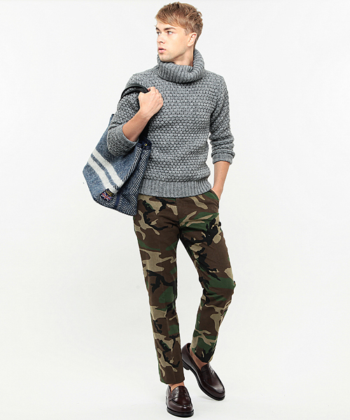 BEAMS LIGHTS Men's（ビームスライツ メンズ）の「◎BEAMS LIGHTS / ワッフルオフタートルネックニット（ニット/セーター・メンズ・オフホワイト/グレー/ブラウン・LARGE/SMALL/MEDIUM）」の6枚目の写真