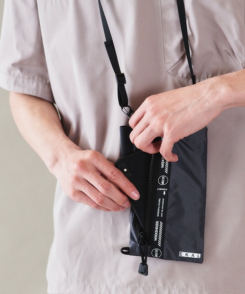 EKAL(エカル)の「『別注』 WEEKEND(ER)×EKAL WP CASHLESS(ショルダーバッグ・メンズ・ブラック/ホワイト/グレー・FREE)」の4枚目の写真