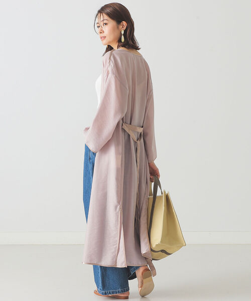 BEAMS LIGHTS(ビームスライツ)の「BEAMS LIGHTS / サテン バインダー シアー コート(その他アウター・レディース・イエロー/ピンク/グリーン系その他2・ONE SIZE)」の7枚目の写真