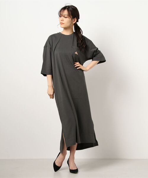 Samansa Mos2（サマンサ モスモス）の「【ＫＥＬＴＹ別注】半袖カットワンピース（ワンピース・レディース・キナリ/サックスブルー/チャコール・ﾌﾘ-）」の3枚目の写真