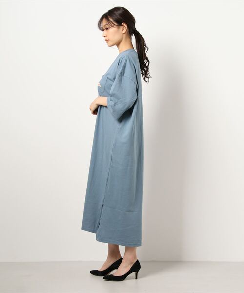 Samansa Mos2（サマンサ モスモス）の「【ＫＥＬＴＹ別注】半袖カットワンピース（ワンピース・レディース・キナリ/サックスブルー/チャコール・ﾌﾘ-）」の4枚目の写真