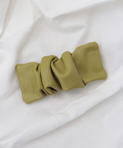 セール 合皮ギャザーヘアピン ヘアピン Emesuelee エメスーリー のファッション