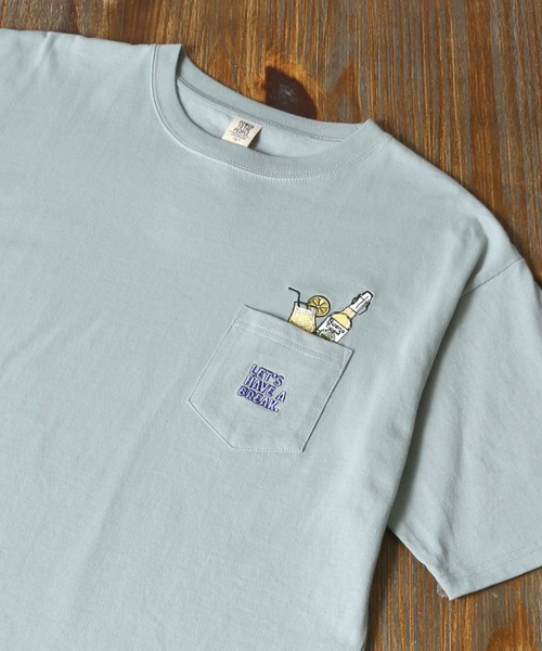 POWER TO THE PEOPLE(パワートゥーザピープル)の「POWER TO THE PEOPLE アート ミニワッペン刺繍Tシャツ(Tシャツ/カットソー・メンズ・ホワイト/ネイビー/ホワイト系その他/ブルー系その他/チャコール/ホワイト系その他2/ホワイト系その他3/ホワイト系その他4/ブルー系その他2/ブルー系その他3・LL/M/L)」の9枚目の写真