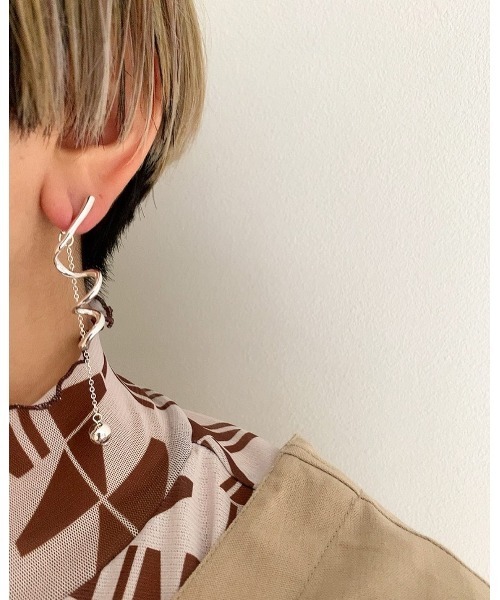 mou（モウ）の「トルネードスィングボールピアス（ピアス（両耳用）・レディース・シルバー/ゴールド・FREE）」の6枚目の写真