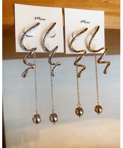 mou（モウ）の「トルネードスィングボールピアス（ピアス（両耳用）・レディース・シルバー/ゴールド・FREE）」の7枚目の写真