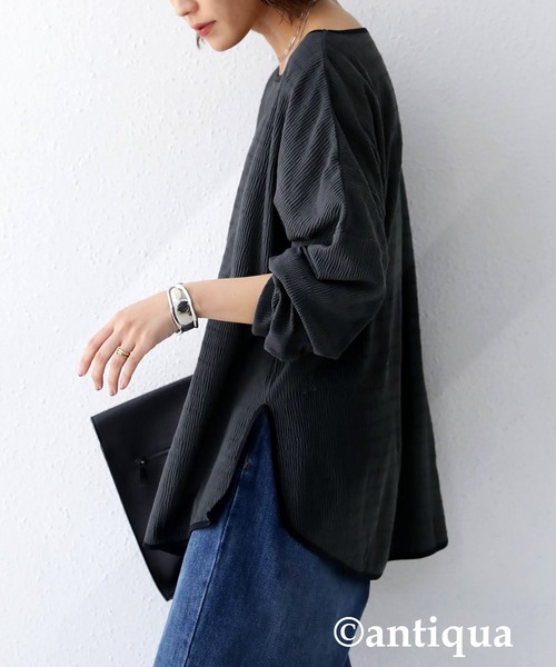 antiqua(アンティカ)の「「思わず目を惹く♪」楊柳パイピングプルオーバー(Tシャツ/カットソー・レディース・ブラック/アイボリー・FREE)」の5枚目の写真