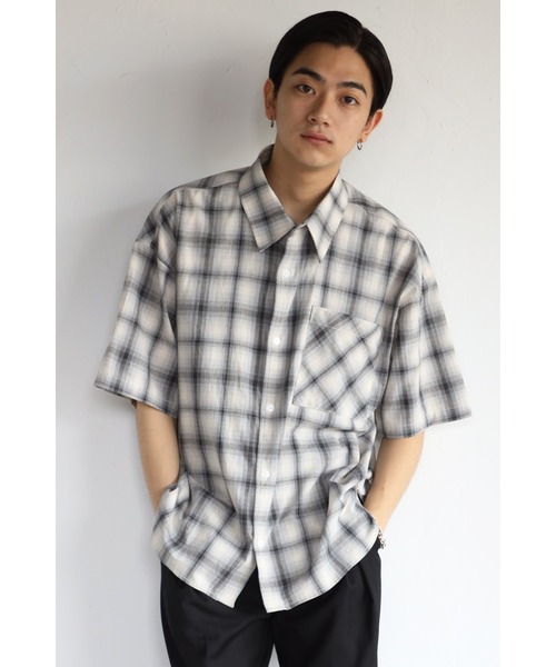 CREARE -LINO-（クレアーレリノ）の「チェック オーバーサイズシャツ<ユニセックス>（シャツ/ブラウス・メンズ・ブラック/ブラウン・M/L）」の2枚目の写真