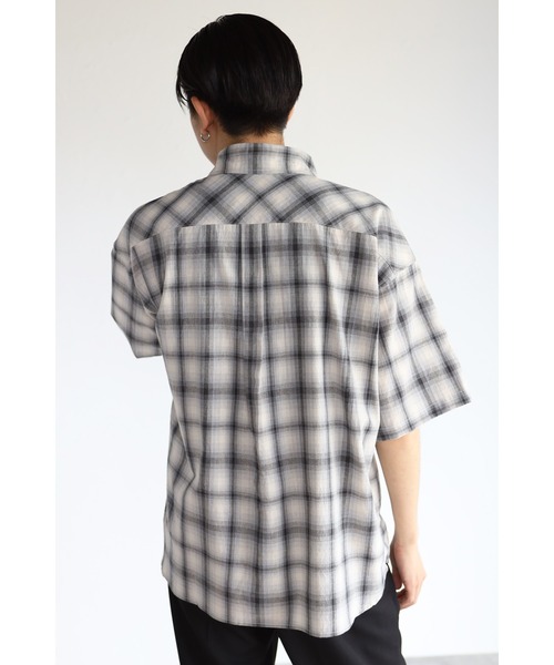 CREARE -LINO-（クレアーレリノ）の「チェック オーバーサイズシャツ<ユニセックス>（シャツ/ブラウス・メンズ・ブラック/ブラウン・M/L）」の12枚目の写真