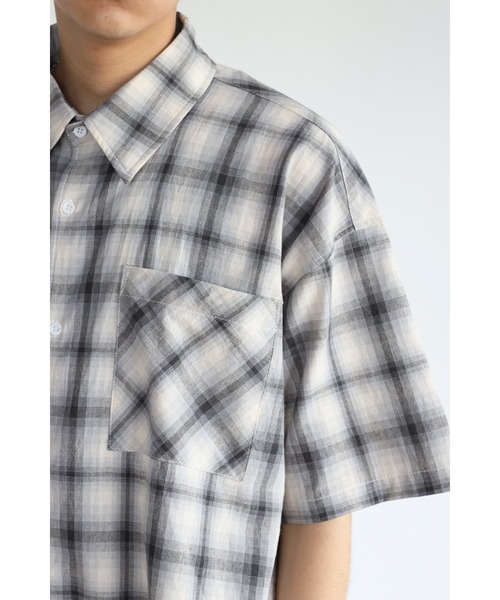 CREARE -LINO-（クレアーレリノ）の「チェック オーバーサイズシャツ<ユニセックス>（シャツ/ブラウス・メンズ・ブラック/ブラウン・M/L）」の9枚目の写真