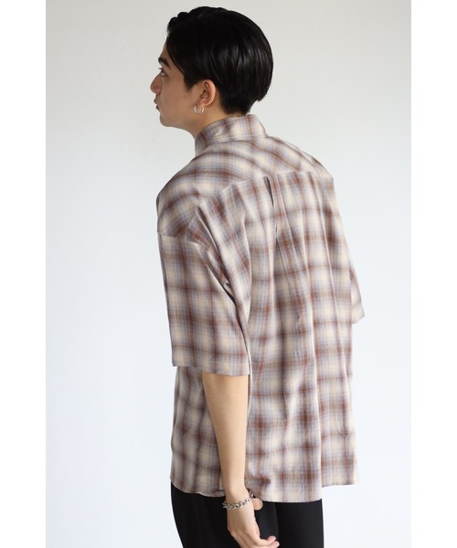 CREARE -LINO-（クレアーレリノ）の「チェック オーバーサイズシャツ<ユニセックス>（シャツ/ブラウス・メンズ・ブラック/ブラウン・M/L）」の10枚目の写真