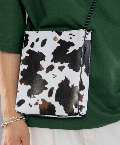 kutir（クティール）の「フェイクレザーショルダーバッグ（ショルダーバッグ・メンズ・アニマル/ブラック・FREE）」の7枚目の写真