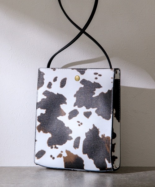 kutir（クティール）の「フェイクレザーショルダーバッグ（ショルダーバッグ・メンズ・アニマル/ブラック・FREE）」の10枚目の写真