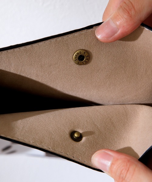 kutir（クティール）の「フェイクレザーショルダーバッグ（ショルダーバッグ・メンズ・アニマル/ブラック・FREE）」の8枚目の写真