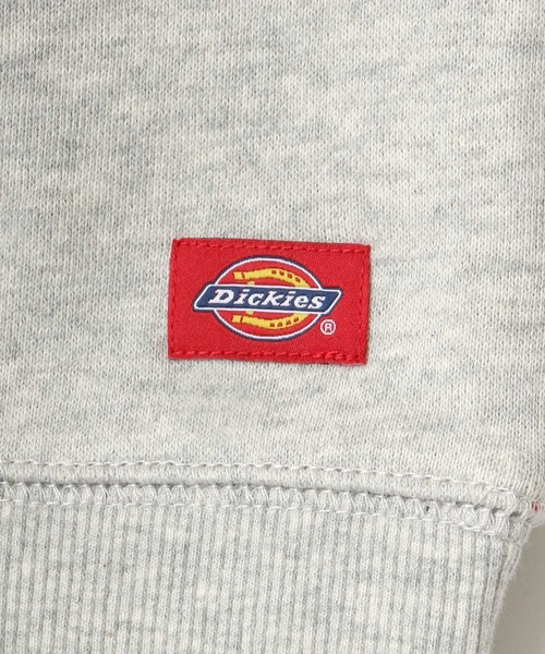 Dickies（ディッキーズ）の「Dickies/ディッキーズ 別注 オーバーサイズ カレッジロゴ スウェット レディース メンズ トレーナー（スウェット・メンズ・チャコールグレー/ベージュ/サックスブルー/オートミール/ホワイト系その他/グレイッシュベージュ/ダークグリーン/ホワイト系その他2/グレー系その他2/グリーン系その他/グレー系その他・M/L/XL）」の17枚目の写真