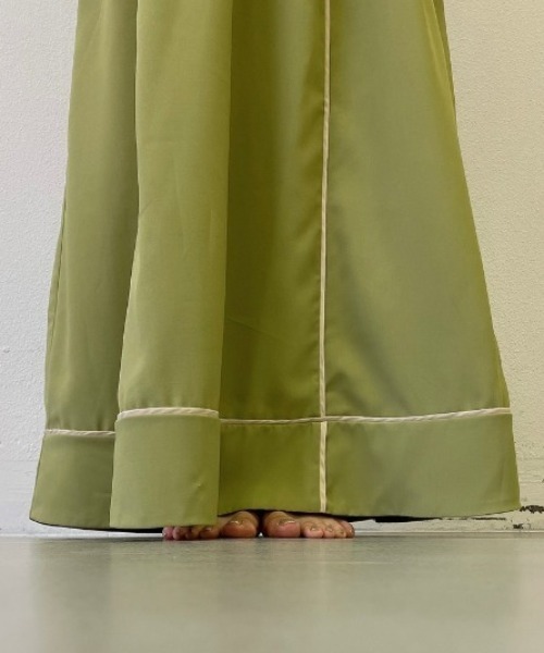 VANNIE U(ヴァニーユー)の「バイカラーパイピングワンピース(ワンピース・レディース・オリーブ/ブルー/アイボリー・FREE)」の18枚目の写真