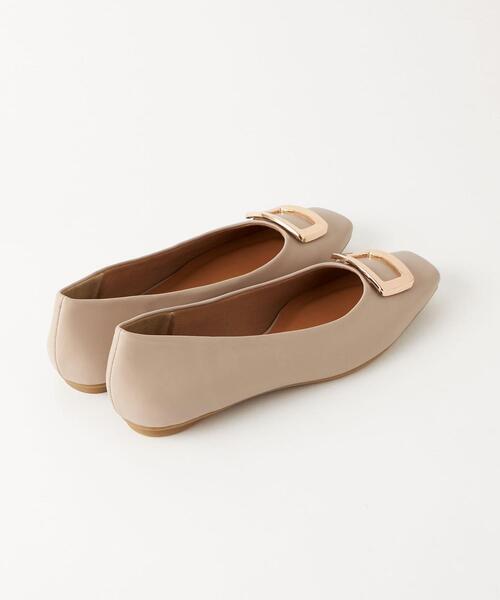 closet story(クローゼットストーリー)の「<closet story(クローゼットストーリー)>メタルパーツ フラットパンプス(パンプス・レディース・ブラック/ライム/ベージュ・24cm/23cm/23.5cm/24.5cm)」の5枚目の写真