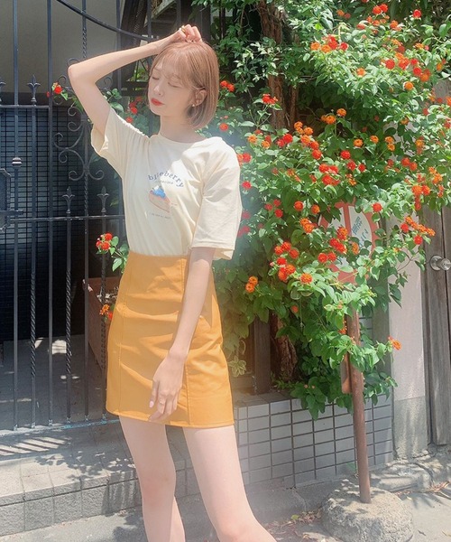 Voyage titty&Co.PETIT(ボヤージュティティアンドコープチ)の「【Voyage titty&Co. PETIT】レザーライクミニスカート(スカート・レディース・イエロー/ブラウン/ブラック/ピンク・SMALL/MEDIUM)」の5枚目の写真