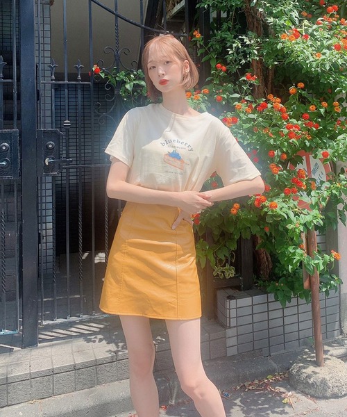 Voyage titty&Co.PETIT(ボヤージュティティアンドコープチ)の「【Voyage titty&Co. PETIT】レザーライクミニスカート(スカート・レディース・イエロー/ブラウン/ブラック/ピンク・SMALL/MEDIUM)」の7枚目の写真