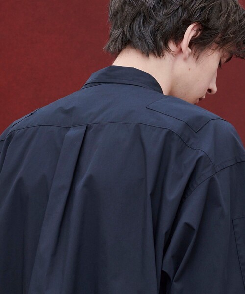 UNITED TOKYO（ユナイテッドトウキョウ）の「カスタムパッチシャツ（シャツ/ブラウス・メンズ・ブラック・2/1）」の3枚目の写真