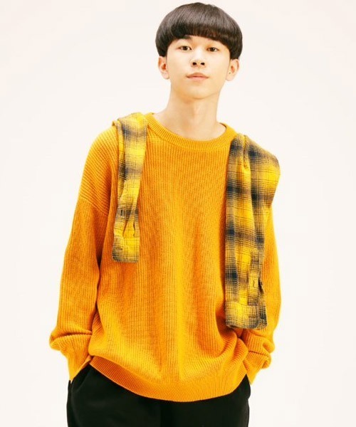 GAP（ギャップ）の「オーバーサイズ セーター（ニット/セーター・メンズ・その他/グリーン系その他/ブルー系その他/パープル系その他/イエロー・S/M/XL/XS/L）」の4枚目の写真