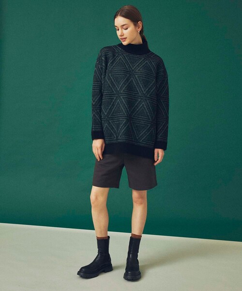 CITY TOKYO(シティトウキョウ)の「2WAYリバーシブルトライアングルモックネックニットチュニック(ニット/セーター・レディース・ブラック/グレー・FREE)」の17枚目の写真