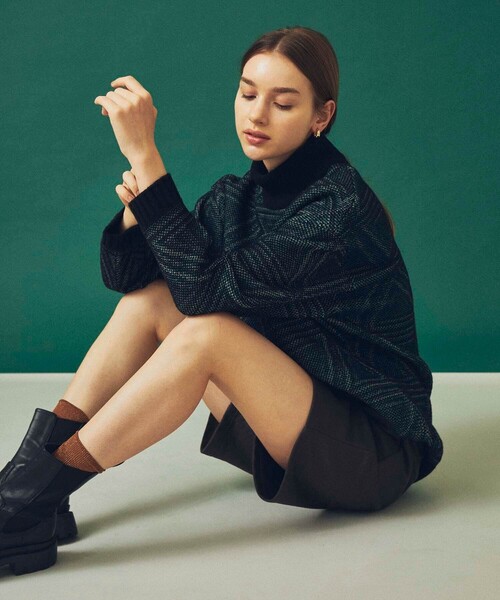 CITY TOKYO(シティトウキョウ)の「2WAYリバーシブルトライアングルモックネックニットチュニック(ニット/セーター・レディース・ブラック/グレー・FREE)」の20枚目の写真