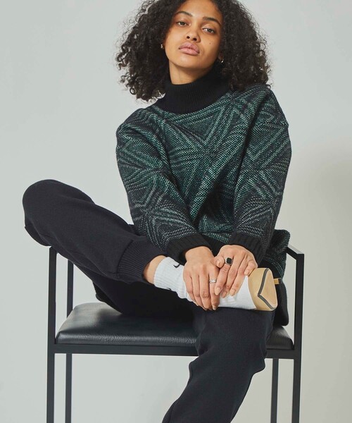 CITY TOKYO(シティトウキョウ)の「2WAYリバーシブルトライアングルモックネックニットチュニック(ニット/セーター・レディース・ブラック/グレー・FREE)」の22枚目の写真