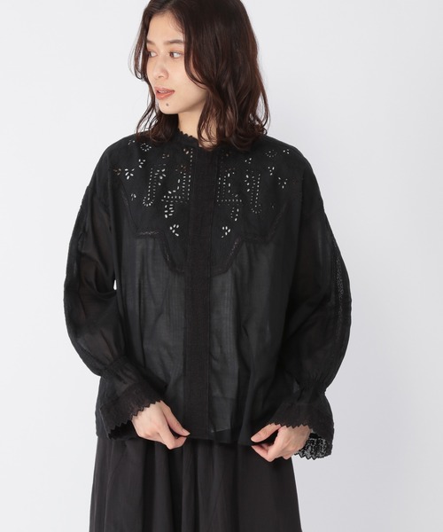 studio CLIP（スタディオクリップ）の「《高山都さんコラボ》アンティーク風クラフトブラウス（シャツ/ブラウス・レディース・レッド/ブルー/ブラック/オフホワイト・MEDIUM/LARGE）」の10枚目の写真