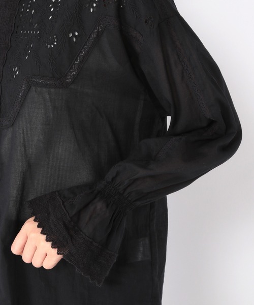 studio CLIP（スタディオクリップ）の「《高山都さんコラボ》アンティーク風クラフトブラウス（シャツ/ブラウス・レディース・レッド/ブルー/ブラック/オフホワイト・MEDIUM/LARGE）」の22枚目の写真