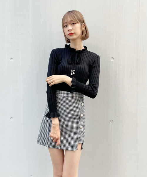 titty＆Co. PETIT（ティティアンドコープティ）の「【titty&Co.PETIT】パールボタンスカパン（スカート・レディース・マルチ/ブラック・SMALL/MEDIUM/LARGE）」の5枚目の写真