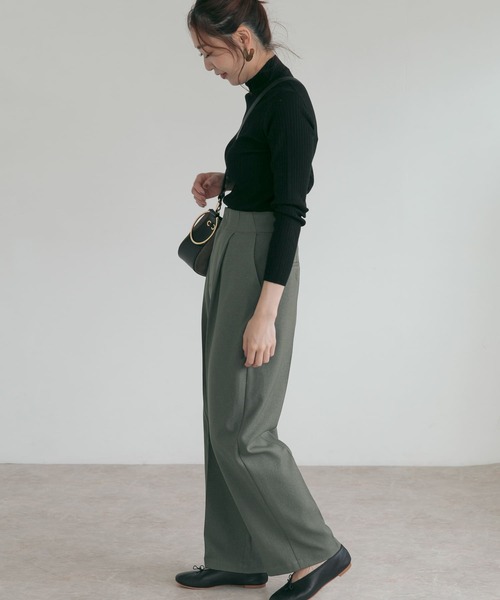 URBAN RESEARCH ROSSO（アーバンリサーチロッソ）の「ハイウエストタックトラウザー（その他パンツ・レディース・グリーン系その他/ブラウン系その他/ピンク系その他・38/36）」の11枚目の写真