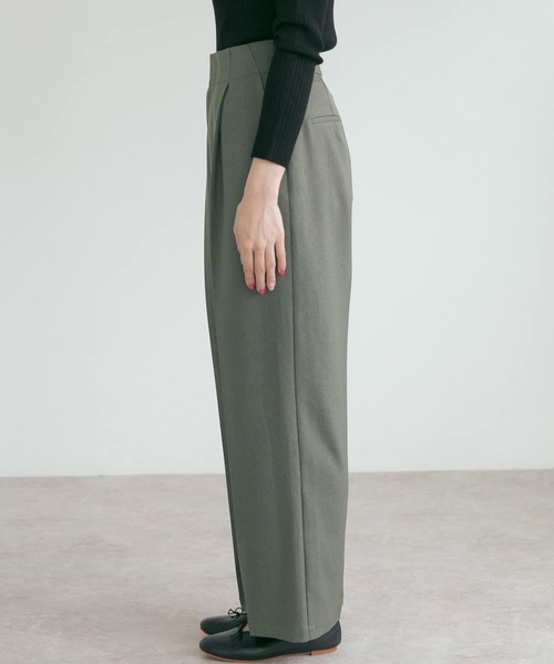 URBAN RESEARCH ROSSO（アーバンリサーチロッソ）の「ハイウエストタックトラウザー（その他パンツ・レディース・グリーン系その他/ブラウン系その他/ピンク系その他・38/36）」の21枚目の写真