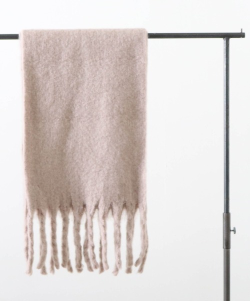 Cheek（チーク）の「大判フリンジマフラー（マフラー・レディース・ベージュ/ブルー/アイボリー/コーラルピンク・MEDIUM）」の6枚目の写真