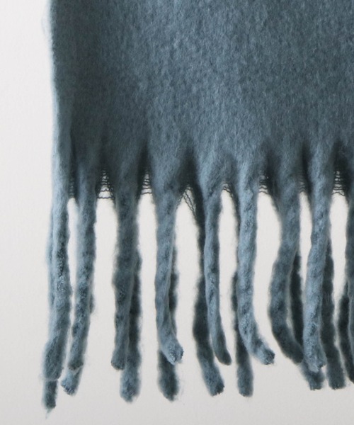 Cheek（チーク）の「大判フリンジマフラー（マフラー・レディース・ベージュ/ブルー/アイボリー/コーラルピンク・MEDIUM）」の9枚目の写真