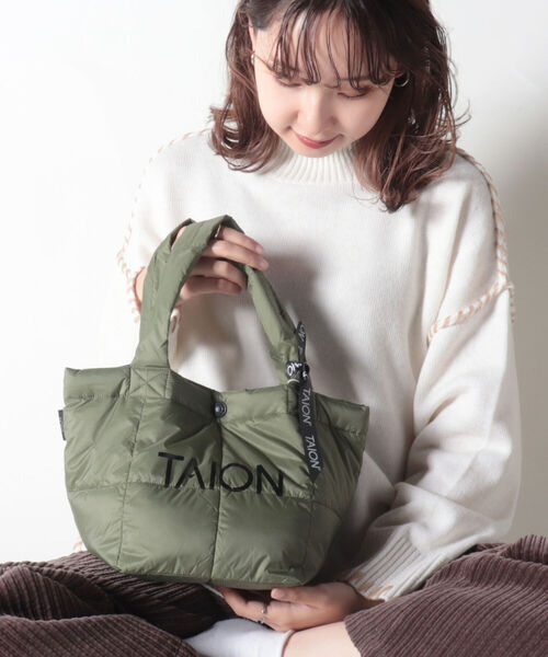 FREDY&GLOSTER(フレディアンドグロスター)の「【TAION/タイオン】LUNCH DOWN TOTE BAG-S(トートバッグ・レディース・オリーブ/ブラック/ライトパープル・FREE)」の4枚目の写真