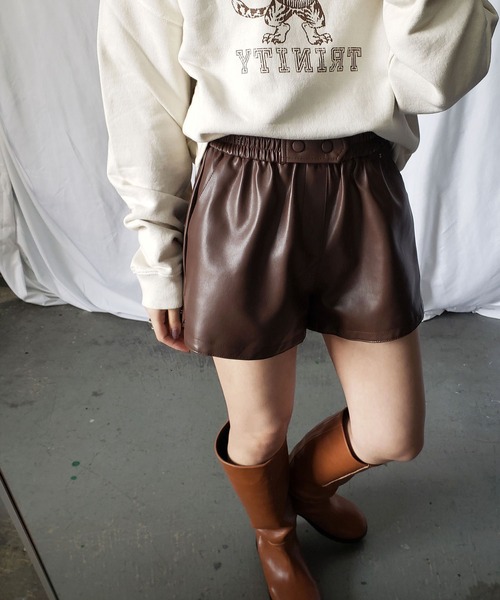 me+em select（ミームセレクト）の「【 3SIZE 】ポイントベルトフェイクレザーショートパンツ（その他パンツ・レディース・ブラック/ブラウン/アイボリー・SMALL/MEDIUM/LARGE）」の19枚目の写真