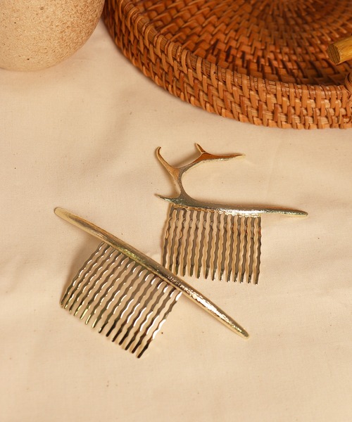 voov（ブーブ）の「垢抜けポイントアップ。ゴールドシルバーメタルヘアコーム（その他ヘアアクセサリー・レディース・ゴールド系その他3/シルバー系その他4/シルバー系その他2/ゴールド系その他・フリー）」の6枚目の写真