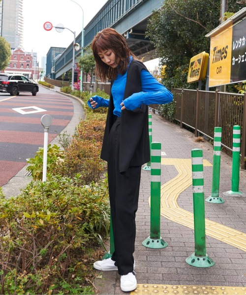 Auntie Rosa Holiday（アンティローザホリデー）の「カラーレスジレ（セットアップ対応）（ベスト・レディース・ネイビー/ブラック・FREE）」の4枚目の写真