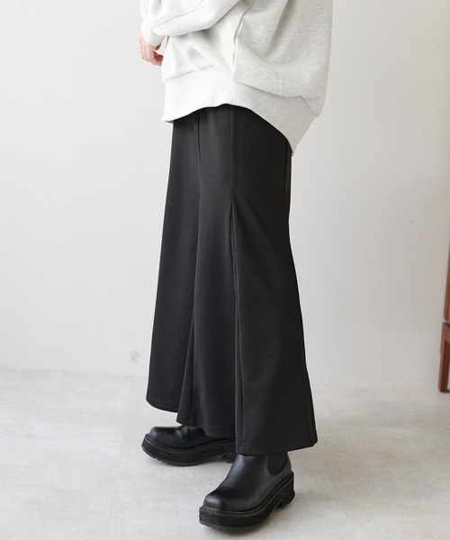 DISCOAT（ディスコート）の「ポンチマーメイドスカート（スカート・レディース・ライトグレー/ブラック/グレイッシュベージュ・FREE）」の17枚目の写真