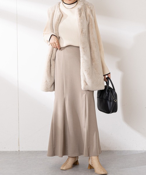 DISCOAT（ディスコート）の「ポンチマーメイドスカート（スカート・レディース・ライトグレー/ブラック/グレイッシュベージュ・FREE）」の6枚目の写真