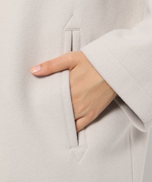 LOWRYS FARM（ローリーズファーム）の「ウールライクルーズＰコート　256792（ピーコート・レディース・チャコールグレー/ベージュ/アイボリー・FREE）」の6枚目の写真