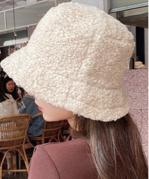 VIBGYOR（ヴィブジョー）の「VIBGYOR Select/ボアバケットハット(BL)（ハット・レディース・ブラック/ダークベージュ/ホワイト・MEDIUM）」の2枚目の写真