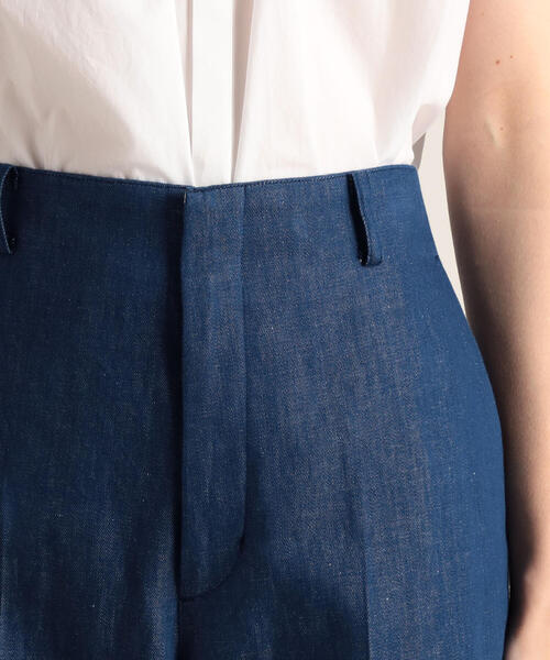 TOMORROWLAND （トゥモローランド）の「コットンリネンデニム ハイウエストワイドパンツ（デニムパンツ・レディース・ブラウン/ダークブルー・36/34）」の10枚目の写真