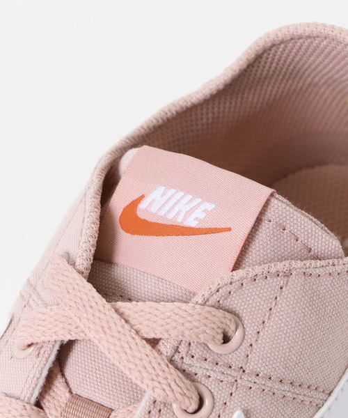 NIKE(ナイキ)の「NIKE コートレガシーキャンバス(スニーカー・レディース・ホワイト/ライトピンク・24/24.5/23.5)」の13枚目の写真