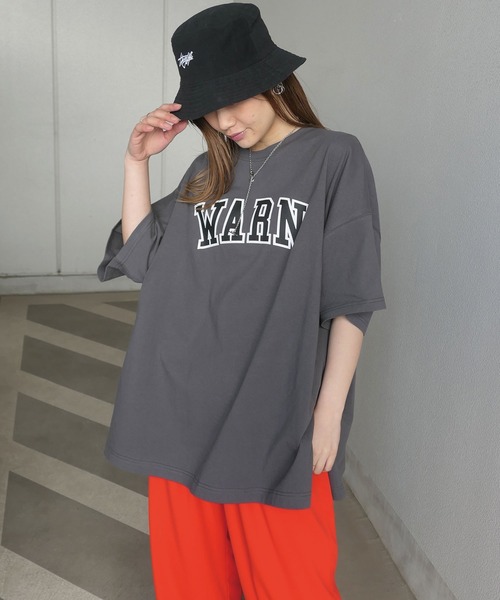 CORNERS（コーナーズ）の「WARNカレッジロゴビッグTシャツ（Tシャツ/カットソー・レディース・オフホワイト/オートミール/スミクロ・FREE）」の22枚目の写真
